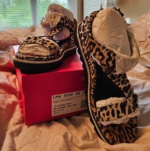 NIB *** TARYN LEOPARD PRINT WEDGES SIZE 8